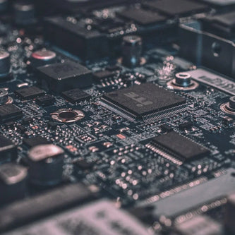 Essential electronics accessories and tech gadgets for your devices